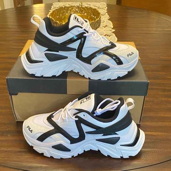 Fila Shoes - Fila Electrove 3 Woman’s 8.5 ACS